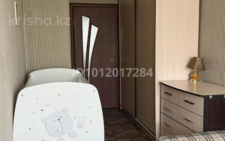 3-комнатная квартира · 53.4 м² · 3/4 этаж, Старый Майкудук, Архитектурная 5 за 18 млн ₸ в Караганде, Алихана Бокейханова р-н — фото 2