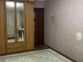 2-комнатная квартира · 48 м² · 7/9 этаж, 26-й мкр 29 — Жақсы, ыңғайлы жерде, мектеп, балабақша, Халықбанк, Достық, аялдама бәрі жақын жерде орналасқан. Лифт бар, үйдің құжаты жағынан бәрі дұрыс. Балкон жабық, пластик терезе, заттар салып қоюға ыңғайлы шкафтар бар. за 12.7 млн ₸ в Актау — фото 5
