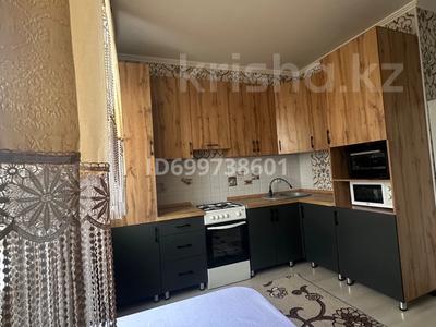 Аренда квартир в Алматинской обл.: 1-комнатная квартира · 40 м² · 8/10 этаж, Байгазиева 35 Б — ЖК Алатау Ажары за 160 000 〒 1-комнатная квартира · 40 м² · 8/10 этаж, Байгазиева 35 Б — ЖК Алатау Ажары за 160 000 〒 в Каскелене