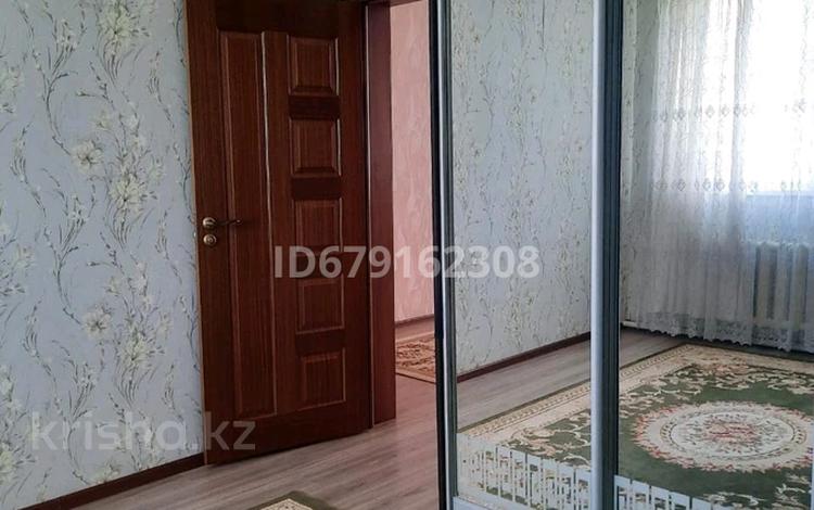 1 бөлме · 20 м² · 2 қабат, Ашхабадская 6 — Карбышева, бағасы: 50 000 ₸ в Уральске — фото 2