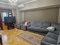 3-комнатная квартира, 65 м², 3/9 этаж помесячно, Мкр Самал-1 6 — Напротив Dostyk Plaza за 450 000 〒 в Алматы — фото 2