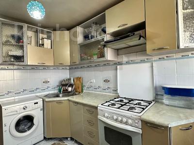2-комнатная квартира · 50 м² · 5/5 этаж, Гумарова 90 за 20 млн 〒 в Атырау