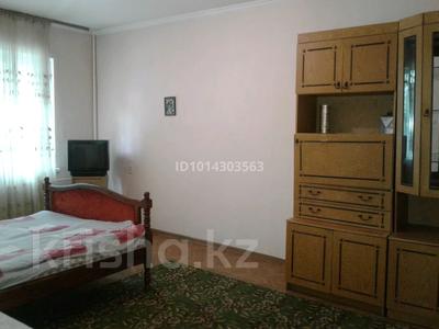 1-комнатная квартира · 40 м² · 1/5 этаж, мкр Тастак-3, Богенбай Батыра 313 — Толе би, уг. Розыбакиева за 220 000 ₸ в Алматы, Алмалинский р-н