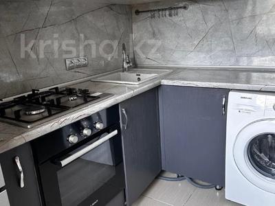 3-бөлмелі пәтер · 44 м² · 1/5 қабат, Валиханова 9а, бағасы: 20 млн ₸ в Атырау