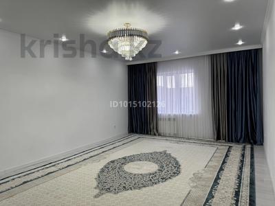 2-комнатная квартира · 94 м² · 8/9 этаж, Алтын Орда 21в к1 за 250 000 ₸ в Актобе