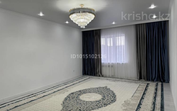 2-комнатная квартира · 94 м² · 8/9 этаж, Алтын Орда 21в к1 за 250 000 ₸ в Актобе — фото 2
