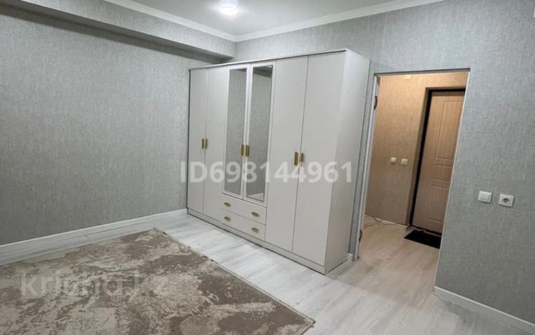 2-бөлмелі пәтер · 55 м² · 1/5 қабат, Пос.Бурундай мкр вводник - 2 ул. Суворова 17К 17К, бағасы: 29 млн ₸ в Боралдае (Бурундай), мкр Водник-2 — фото 2