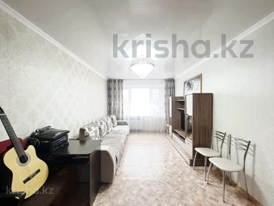 2-комнатная квартира, 56 м², 1/5 этаж, байгазиева за 7.8 млн 〒 в Темиртау