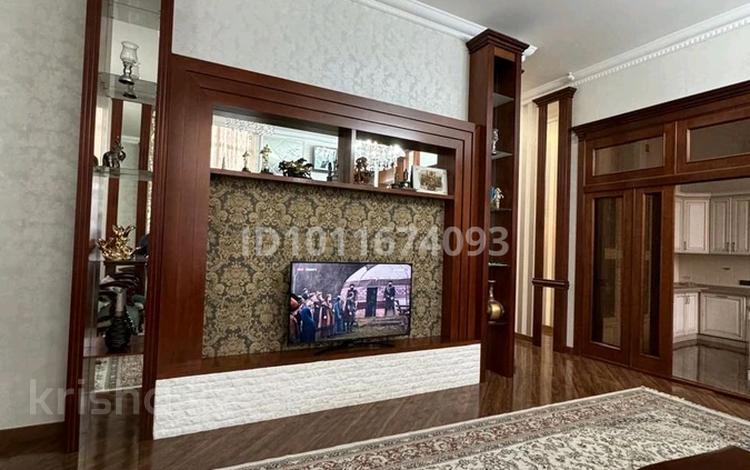 3-бөлмелі пәтер · 122 м² · 2/12 қабат, Кунаева 38а, бағасы: 105 млн ₸ в Шымкенте — фото 2