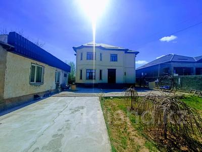 Отдельный дом · 8 комнат · 340 м² · 8 сот., мкр Кайтпас 1 — Сіргелі көшесі за 60 млн ₸ в Шымкенте, Каратауский р-н