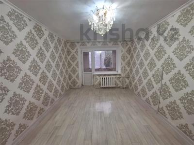 3-комнатная квартира, 57 м², 3/5 этаж, РЕСПУБЛИКИ за 8 млн 〒 в Темиртау