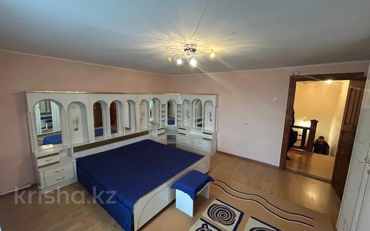 Отдельный дом · 6 комнат · 268 м² · 169.8 сот., Гагарина 29 за 45 млн 〒 в Экибастузе — фото 20