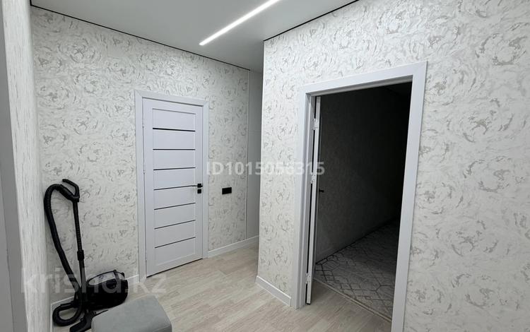 1-комнатная квартира · 57 м² · 3/6 этаж, 39-й мкр 10-7 за 120 000 ₸ в Актау — фото 2