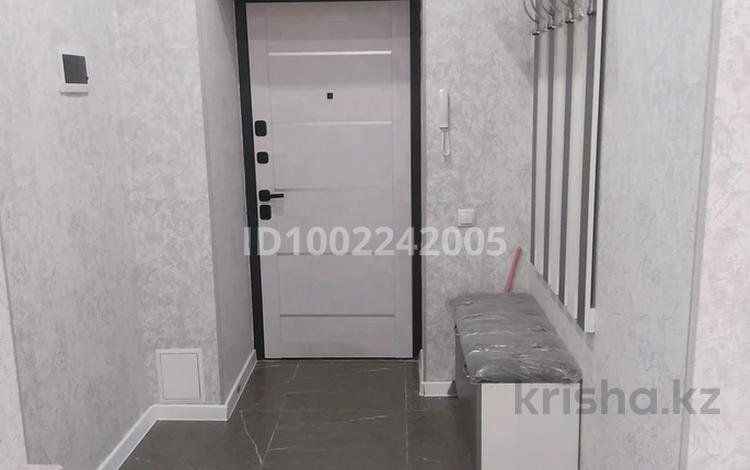 3-комнатная квартира · 70 м² · 2/9 этаж, Назарбаева 1/3 — Назарбаева -Торайгырова (район вокзала) за 290 000 〒 в Павлодаре — фото 2