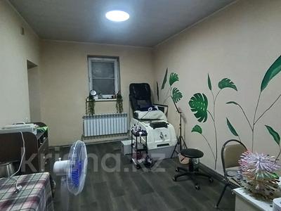 Свободное назначение, офисы, магазины и бутики, склады, общепит, салоны красоты, медцентры и аптеки, образование, развлечения · 40 м² за 15 млн ₸ в Алматы, Жетысуский р-н