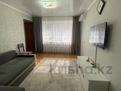 3-комнатная квартира, 51 м², 2/5 этаж, Багдата Шаяхметова 15 за 19.5 млн 〒 в Усть-Каменогорске