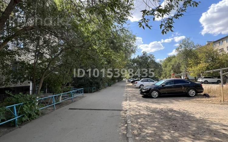 3-бөлмелі пәтер · 61.8 м² · 1/5 қабат, 1 ш/а, Есет батыра 107/1, бағасы: 18 млн ₸ в Актобе, мкр 5 — фото 6