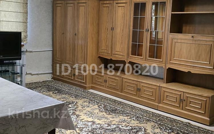 2-бөлмелі пәтер · 41 м² · 2/4 қабат, Абая 194 — ул. Петрова, бағасы: 150 000 〒 в Таразе — фото 2
