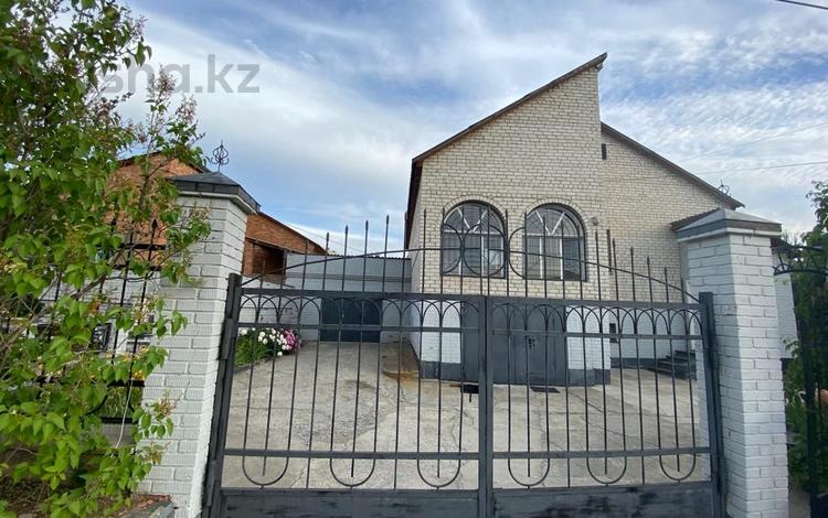 Отдельный дом · 4 комнаты · 210 м² · 15 сот., Айтыкова 14 за 65 млн ₸ в Усть-Каменогорске — фото 67