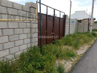 Отдельный дом · 2 комнаты · 50 м² · 8 сот., мкр Самал-3 99 — Изгилик за 15 млн 〒 в Шымкенте, Абайский р-н