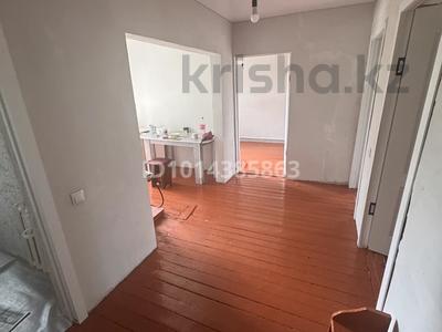 3-бөлмелі пәтер · 75 м² · 2/2 қабат, Кали Усенбаев 11, бағасы: 8.5 млн ₸ в Шу