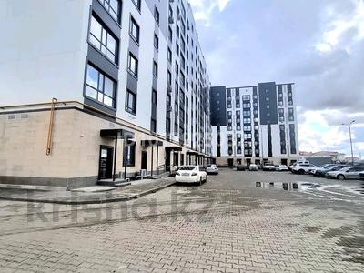 2-бөлмелі пәтер · 78 м² · 8/9 қабат, Достык 68 — 10 микрорайон, бағасы: 28 млн ₸ в Уральске