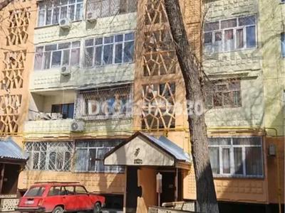 2-бөлмелі пәтер · 52 м² · 5/5 қабат, мкр Алатау 5, бағасы: 14 млн ₸ в Таразе