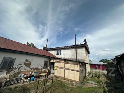 Отдельный дом · 4 комнаты · 200 м² · 20 сот., Дачная 3 — Возле колледжа за 17 млн 〒 в Каракемер