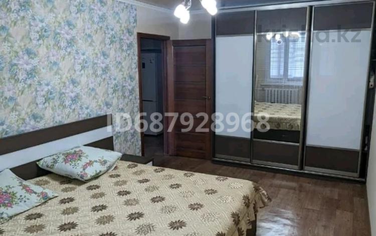 3-комнатная квартира · 63 м² · 4/5 этаж, мкр 4, Абулхаир хана 153 — Рынок Аяжан за 200 000 〒 в Уральске — фото 15