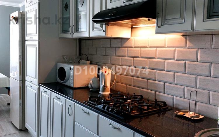 3-комнатная квартира · 72 м² · 5/5 этаж, Есенова 17Б — Бывший университет Болашак за 18 млн ₸ в  — фото 2