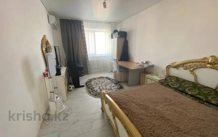 3-комнатная квартира · 85 м² · 9/10 этаж, мкр. Алтын орда за 32 млн ₸ в Актобе — фото 10