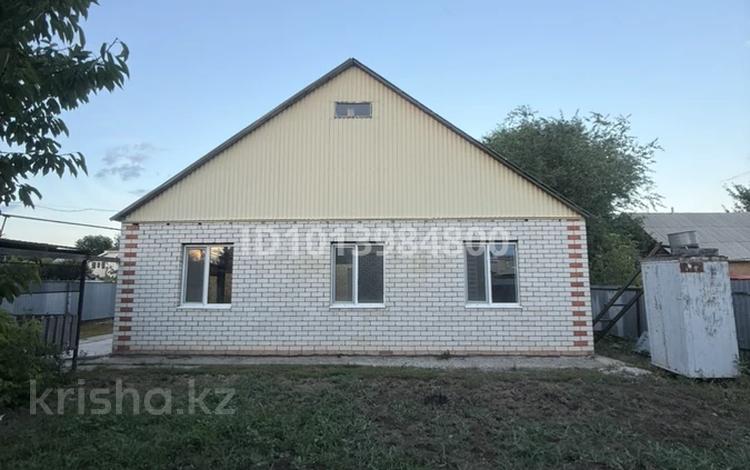 Часть дома · 6 комнат · 110 м² · 5 сот., мкр. Зачаганск пгт — Сакен гумаров 26/1 за 23 млн ₸ в Уральске — фото 2