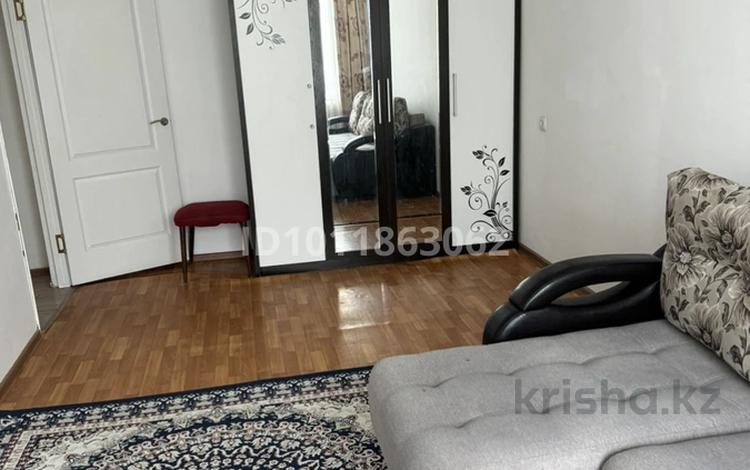 2-комнатная квартира · 47 м² · 2/5 этаж, мкр 5 138 за 130 000 ₸ в Актобе — фото 2