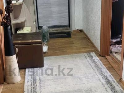 3-бөлмелі пәтер · 58 м² · 4/5 қабат, Аманжолова, бағасы: 25 млн ₸ в Уральске