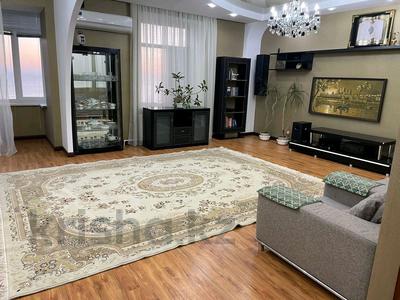 3-комнатная квартира · 150 м² · 4/5 этаж, 15-й мкр 70 за 300 000 ₸ в Актау
