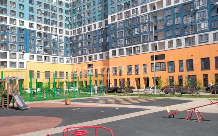3-комнатная квартира · 70 м² · 9/17 этаж, Абыкен бектуров 4/1 за 36.5 млн ₸ в Астане, Нура р-н — фото 2