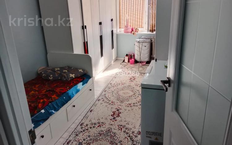 4-бөлмелі пәтер · 75 м² · 2/5 қабат, еркинова 17, бағасы: 25 млн ₸ в Атырау, мкр Привокзальный-3А — фото 2