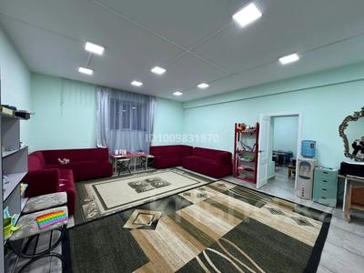Свободное назначение, офисы, магазины и бутики, общепит, салоны красоты, бани, гостиницы и зоны отдыха, медцентры и аптеки, образование, развлечения · 110 м² за 35.9 млн ₸ в Караганде, Казыбек би р-н