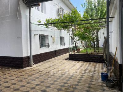 Отдельный дом · 7 комнат · 450 м² · 6 сот., мкр Туркестан, Мкр БАМ Коктем 31 — 62 школа за 90 млн ₸ в Шымкенте, Туран р-н