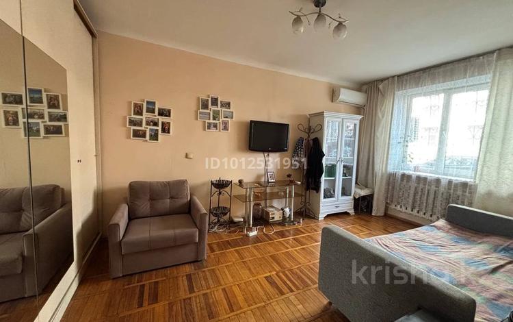 1-бөлмелі пәтер · 33 м² · 1/4 қабат, Досмухамедова 31-35 — Айтеке би, бағасы: 28.8 млн ₸ в Алматы, Алмалинский р-н — фото 2