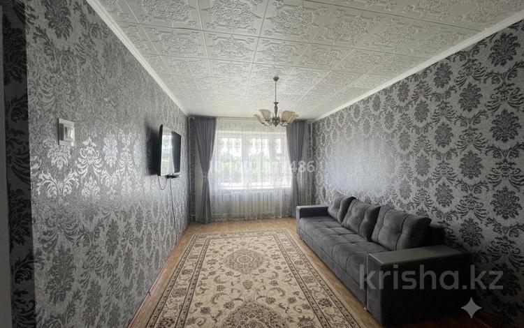 3-комнатная квартира · 70 м² · 3/5 этаж, Королёва 12 — Район сахарного завода. за 14 млн ₸ в Карабулаке — фото 8