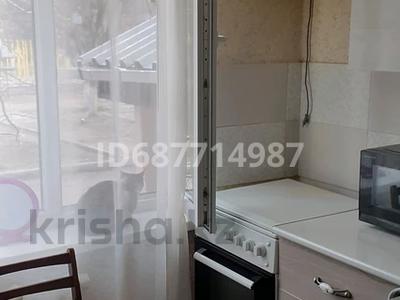 2-комнатная квартира · 46 м² · 1/5 этаж, Мкр. Самал 19 — Возле школы за 12.5 млн ₸ в Таразе
