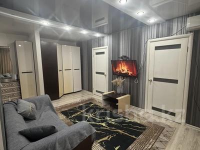 3-комнатная квартира · 55 м² · 5/5 этаж, Абая 64 за 20 000 〒 в Уральске, мкр Школьник