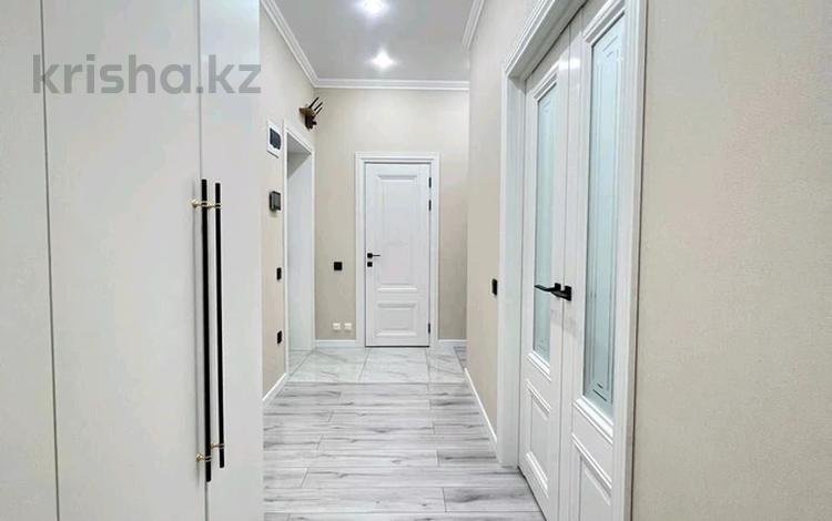 2-комнатная квартира · 60 м² · 1/6 этаж, Майкудук, Майкудук, мкр Голубые пруды за 28.4 млн ₸ в Караганде, Алихана Бокейханова р-н — фото 2
