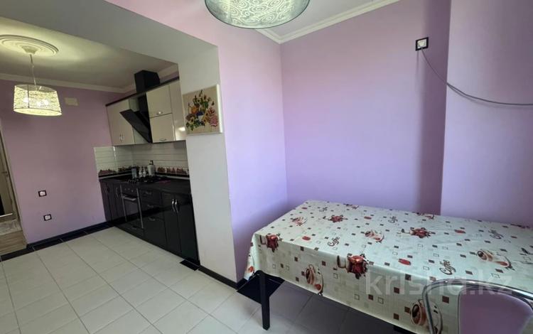 3-бөлмелі пәтер · 73.6 м² · 4/5 қабат, Сатпаева 5, бағасы: 28 млн ₸ в Атырау — фото 2