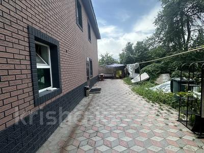 Жеке үй · 10 бөлме · 500 м² · 4 жүзд., Халлиулина 71, бағасы: 1.2 млн ₸ в Алматы, Медеуский р-н