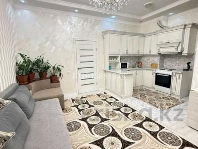 2-комнатная квартира · 60 м² · 8/17 этаж, Е430 — Айтматова за 15 000 ₸ в Астане, Нура р-н