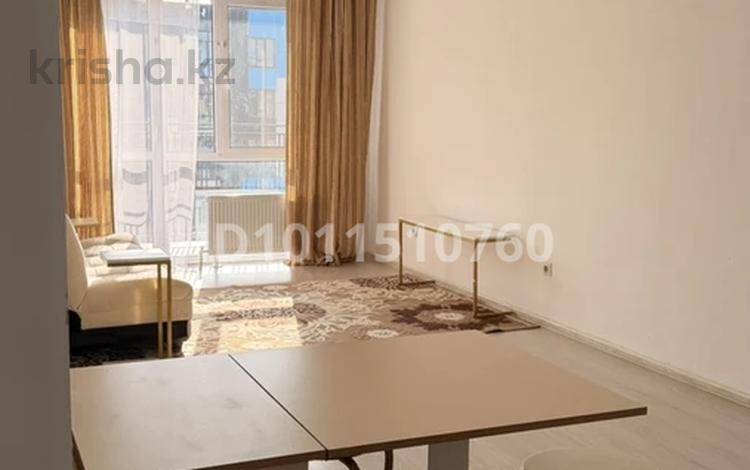 1-бөлмелі пәтер · 72 м² · 8/10 қабат, Шұғыла ш.а. 340/36к1, бағасы: 230 000 ₸ в Алматы, Наурызбайский р-н — фото 2