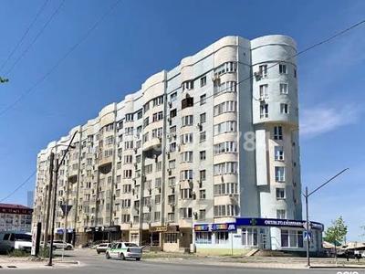 2-комнатная квартира · 86 м² · 5/9 этаж, жарбосынова 71 за 40 млн ₸ в Атырау
