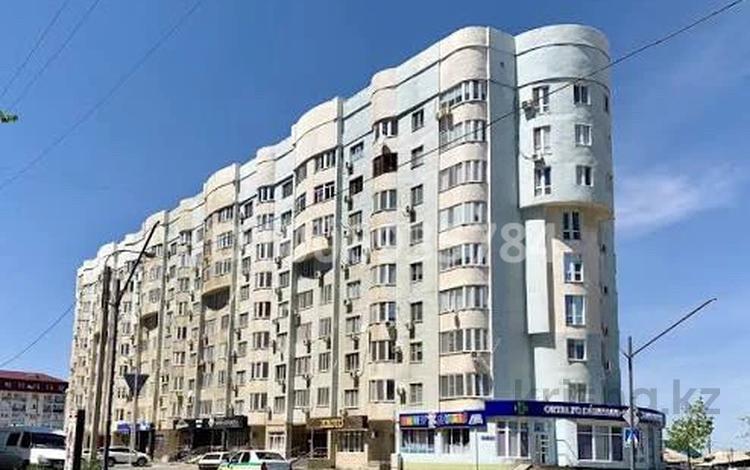 2-комнатная квартира · 86 м² · 5/9 этаж, жарбосынова 71 за 40 млн ₸ в Атырау — фото 5